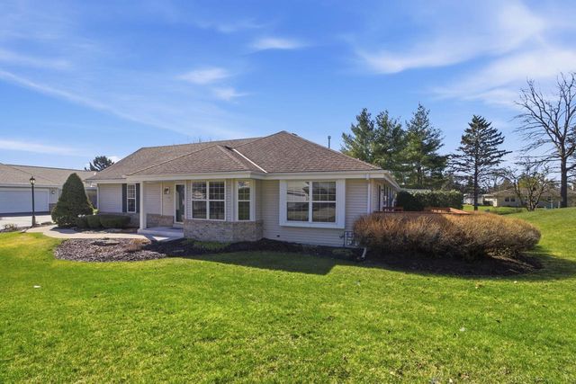 N96W14211 Knollcrest CIRCLE, Germantown, WI 53022