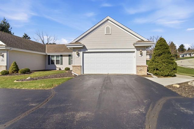 N96W14211 Knollcrest CIRCLE, Germantown, WI 53022