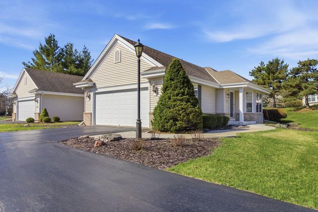 N96W14211 Knollcrest CIRCLE, Germantown, WI 53022