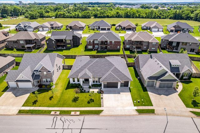 518 N Dublin Drive, Nixa, MO 65714