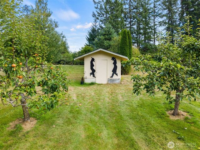 1303 E Alta Drive, Belfair, WA 98528