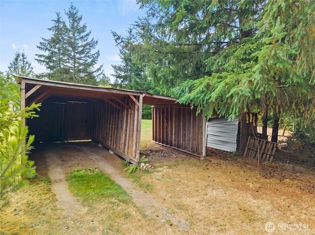 1303 E Alta Drive, Belfair, WA 98528