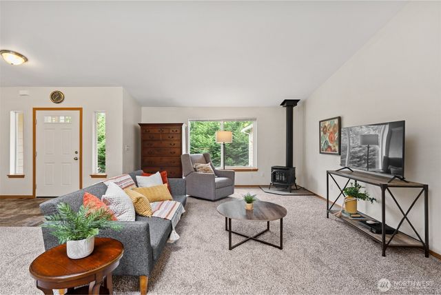 1303 E Alta Drive, Belfair, WA 98528