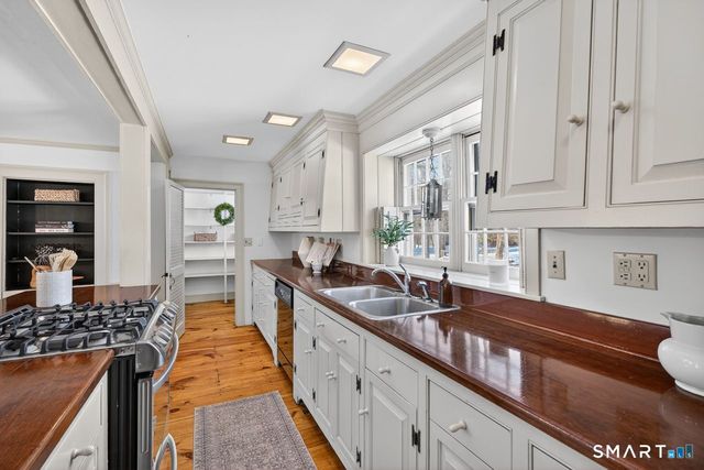 243 Mile Creek Road, Old Lyme, CT 06371