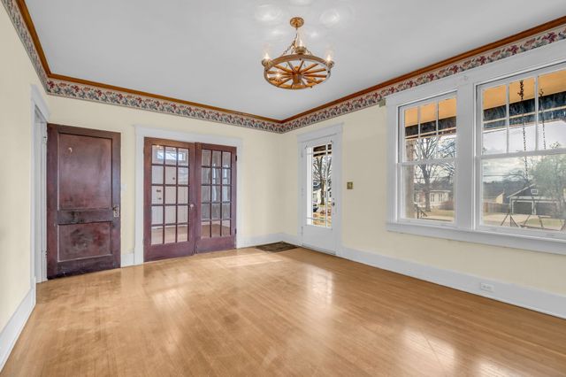 1207 Shelton Ave, Nashville, TN 37216