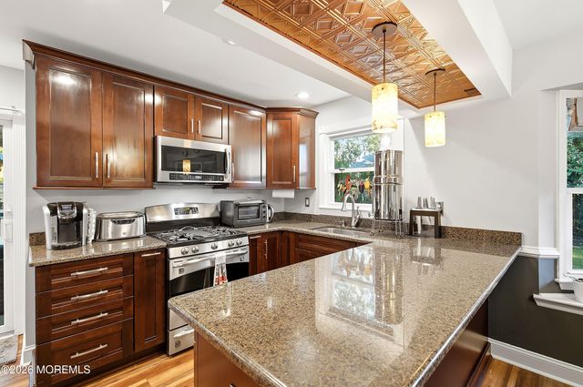 4 Andiron Court, Howell, NJ 07731