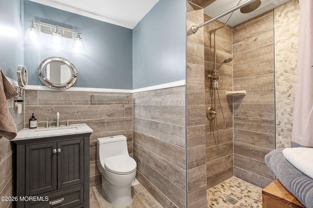 4 Andiron Court, Howell, NJ 07731