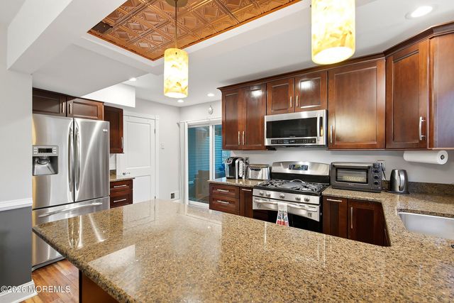 4 Andiron Court, Howell, NJ 07731
