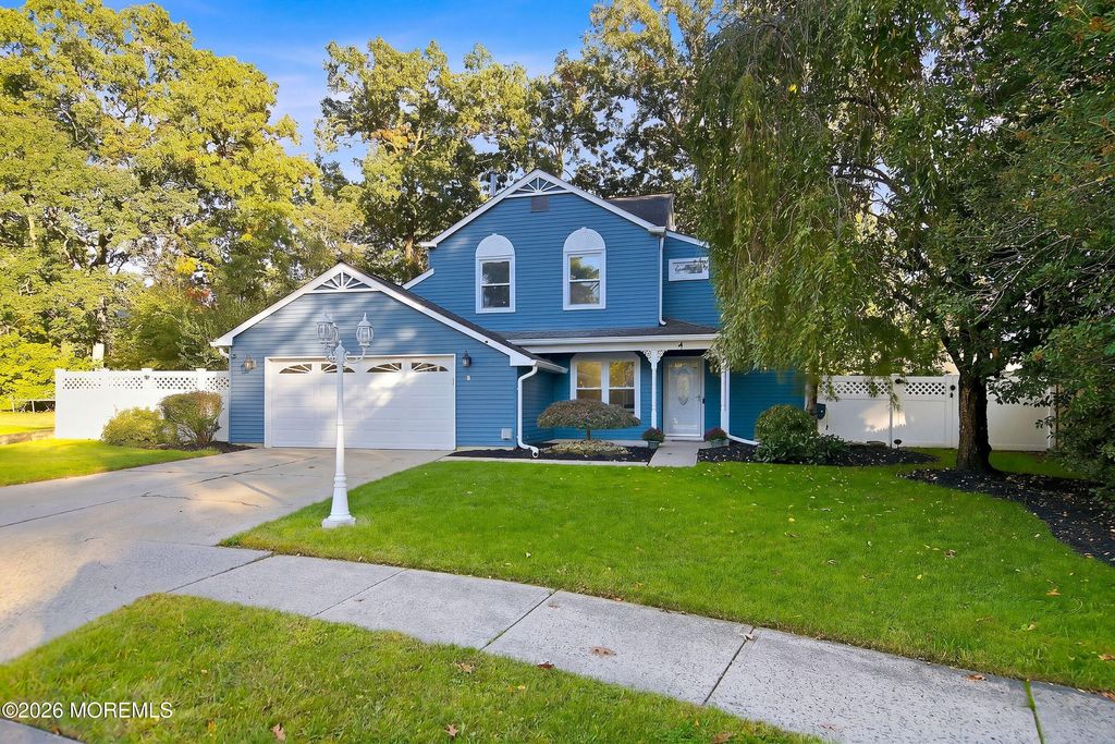 4 Andiron Court, Howell, NJ 07731