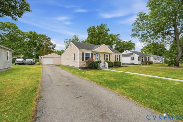 23 Huntsman Rd, Sandston, VA 23150