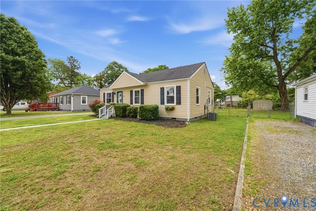 23 Huntsman Rd, Sandston, VA 23150