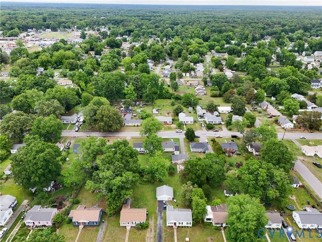 23 Huntsman Rd, Sandston, VA 23150