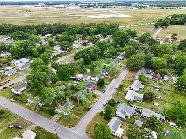 23 Huntsman Rd, Sandston, VA 23150
