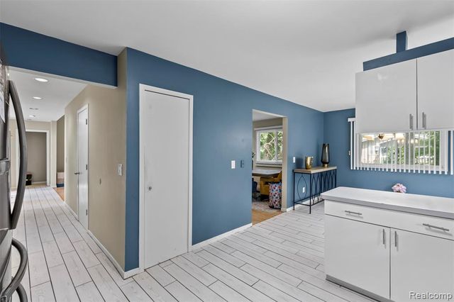 3195 Green Oaks Drive, West Bloomfield, MI 48324