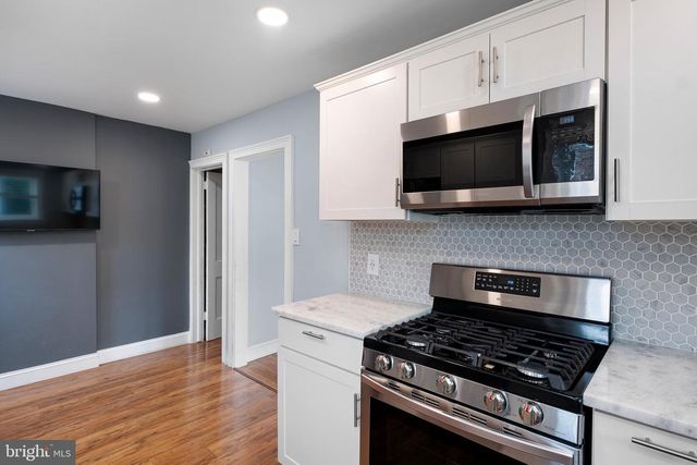 1811 SYCAMORE ST, Wilmington, DE 19805
