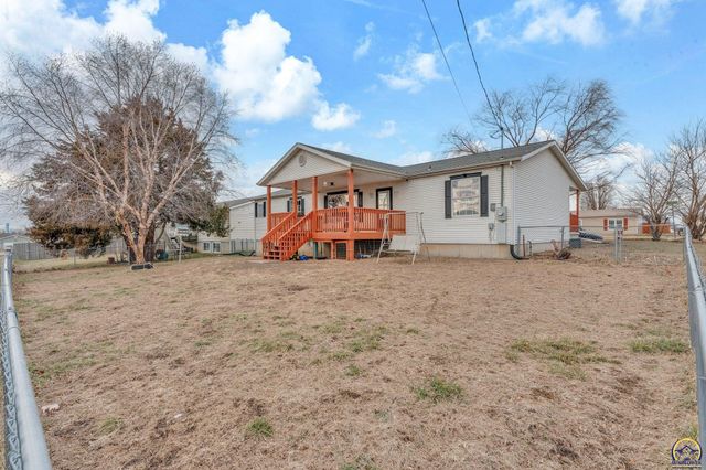 319 SE 44th Ter, Topeka, KS 66609