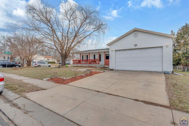 319 SE 44th Ter, Topeka, KS 66609