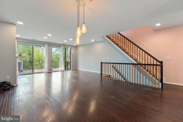 1025 COVINGTON ST, Baltimore, MD 21230