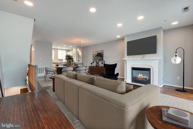 1025 COVINGTON ST, Baltimore, MD 21230