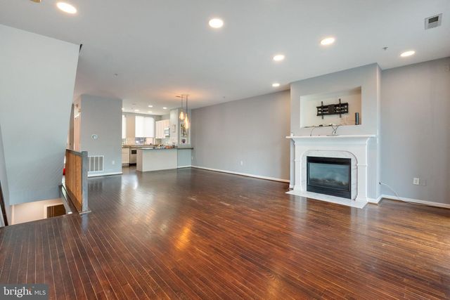 1025 COVINGTON ST, Baltimore, MD 21230