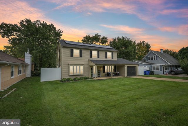38 MANDOLIN LN, Willingborough, NJ 08046