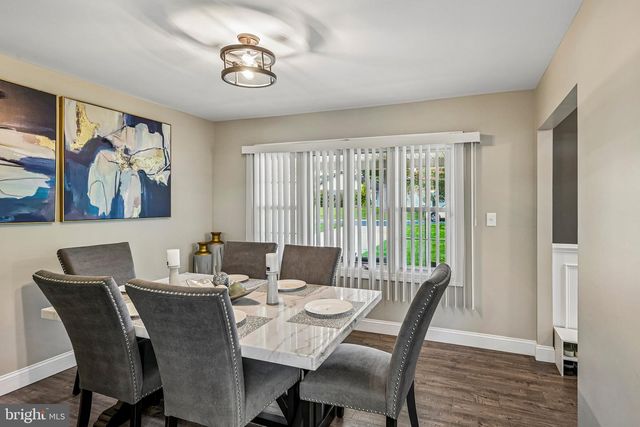 38 MANDOLIN LN, Willingborough, NJ 08046