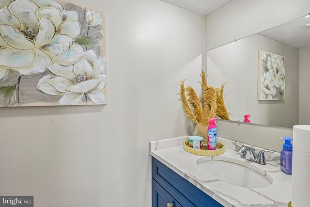 38 MANDOLIN LN, Willingborough, NJ 08046