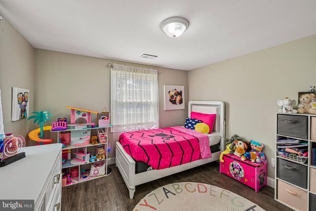 38 MANDOLIN LN, Willingborough, NJ 08046