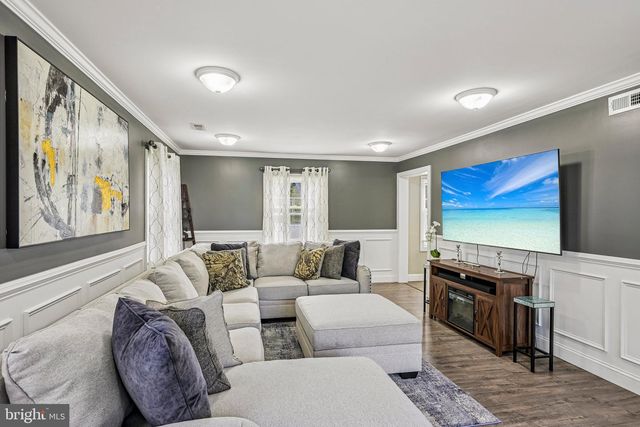 38 MANDOLIN LN, Willingborough, NJ 08046