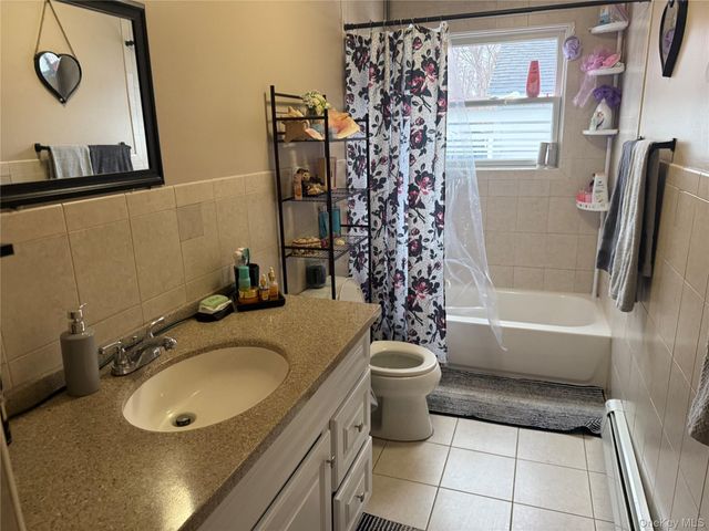 2 1st Street, Coram, NY 11727