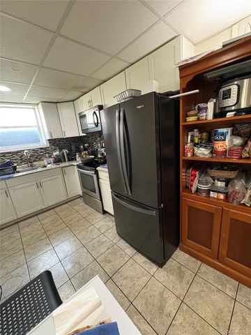 2 1st Street, Coram, NY 11727
