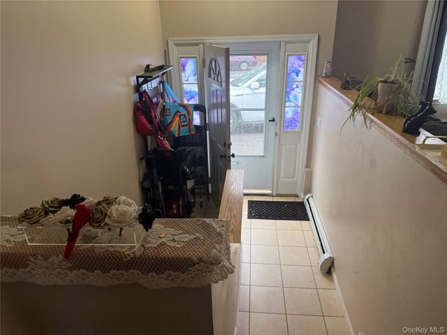 2 1st Street, Coram, NY 11727