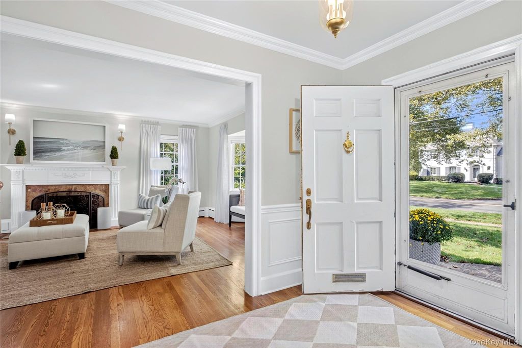 602 Park Avenue, Manhasset, NY 11030 — photo 4
