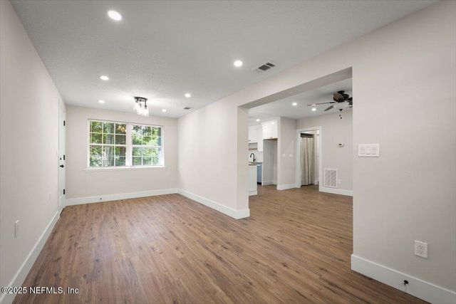 5112 SHARON Terrace, Jacksonville, FL 32207