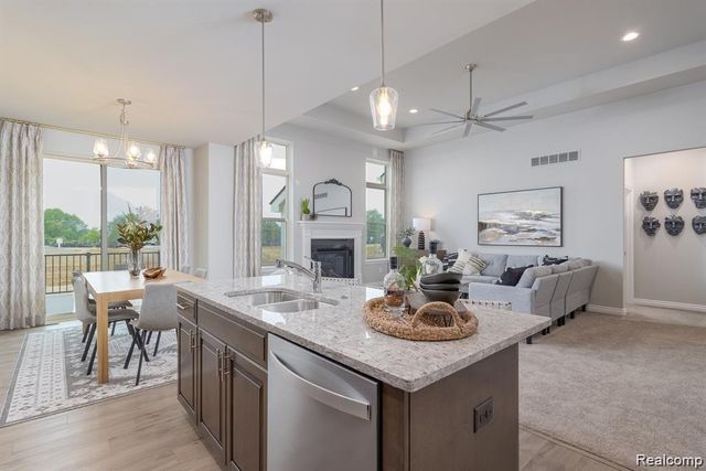 3894 Chatham Place 98, Brighton Township, MI 48114