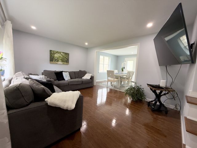 184 Whitehall Way, Barnstable, MA 02601