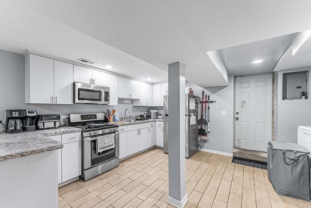 705 N Ridgeway Avenue, Chicago, IL 60624