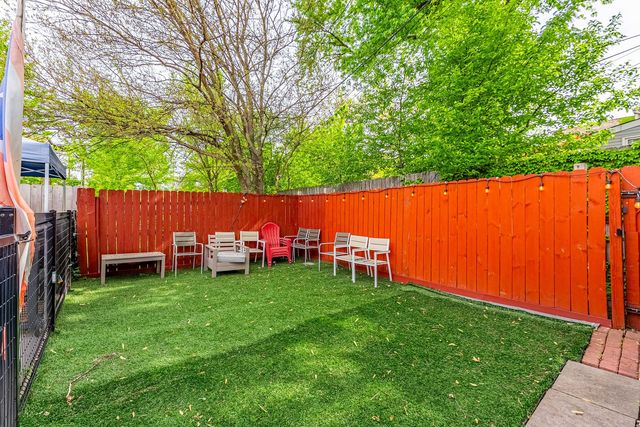 705 N Ridgeway Avenue, Chicago, IL 60624