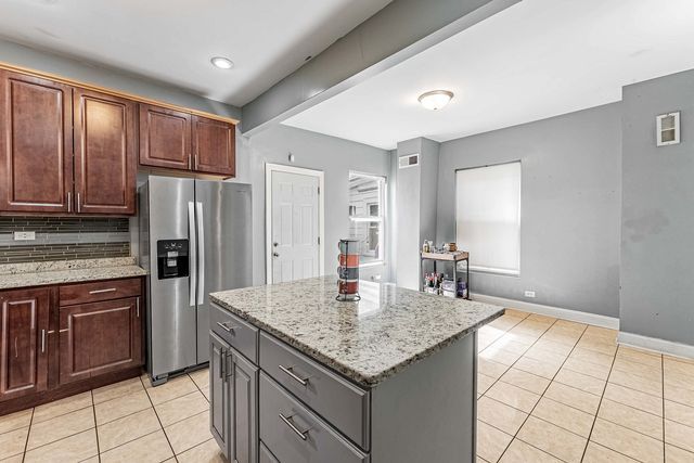 705 N Ridgeway Avenue, Chicago, IL 60624