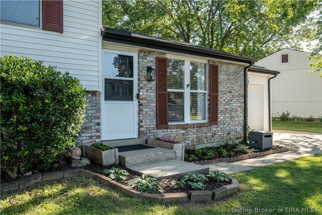 316 Mary Drive, New Albany, IN 47150