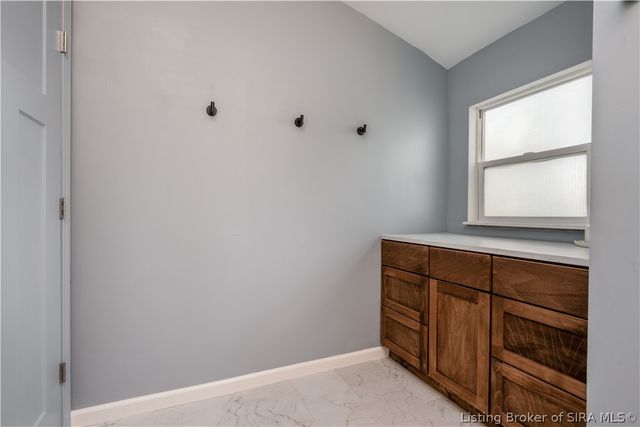 316 Mary Drive, New Albany, IN 47150