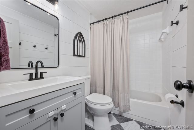 316 Mary Drive, New Albany, IN 47150