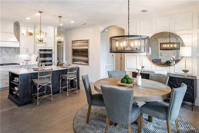 4056 Lakeside Club Drive, College Station, TX 77845