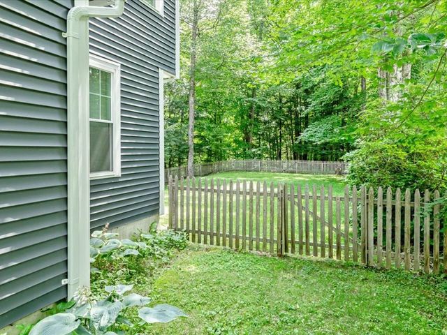 20 Hagan Drive, Essex, VT 05452