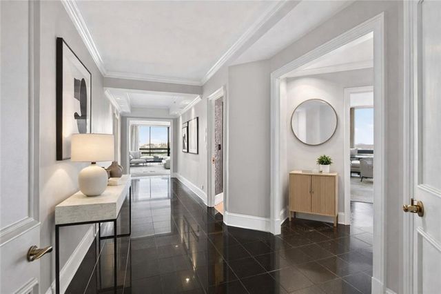 2660 Peachtree NW Road 19F, Atlanta, GA 30305