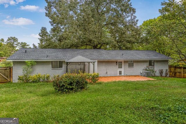 6065 Yucca Drive, Douglasville, GA 30135