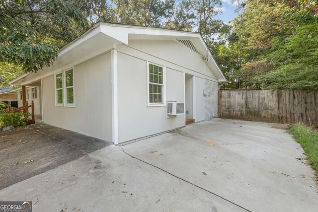 6065 Yucca Drive, Douglasville, GA 30135