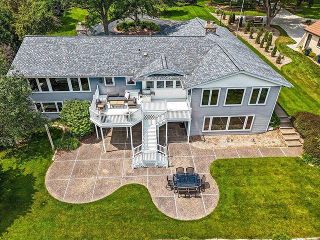 2057 LOST DAUPHIN ROAD, De Pere, WI 54115