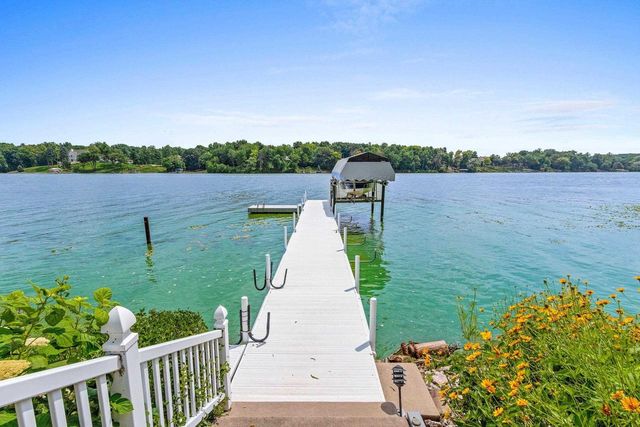 2057 LOST DAUPHIN ROAD, De Pere, WI 54115
