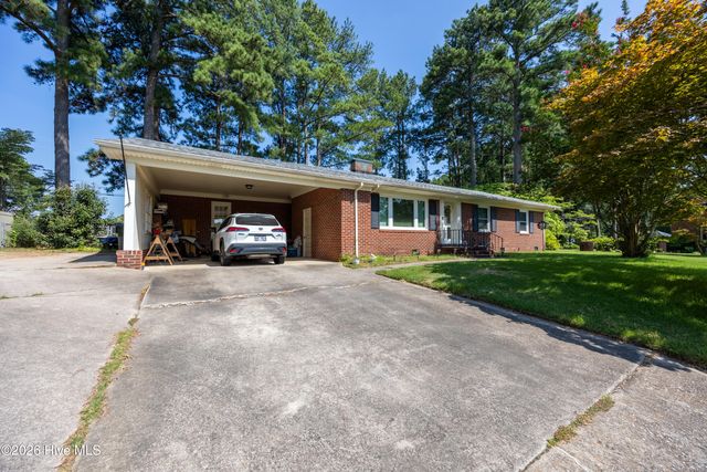 104 Stark Circle N, Wilson, NC 27893
